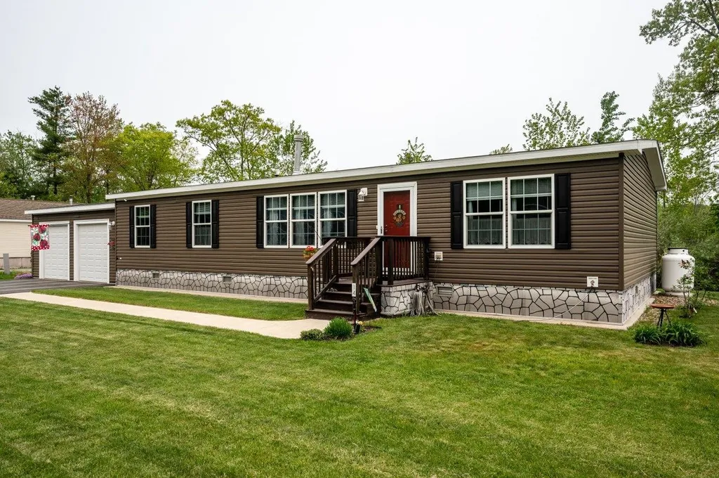 14 Tumbleweed Drive Rochester NH 03867