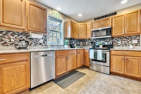 24 Brenda Lane Rochester NH 03867