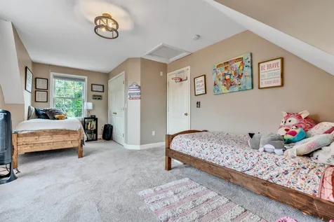 24 Brenda Lane Rochester NH 03867