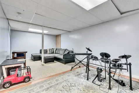24 Brenda Lane Rochester NH 03867