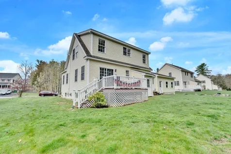24 Brenda Lane Rochester NH 03867