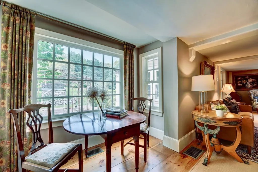 39 Thornell Road Newton NH 03858