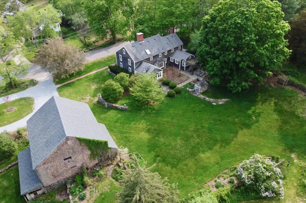39 Thornell Road Newton NH 03858