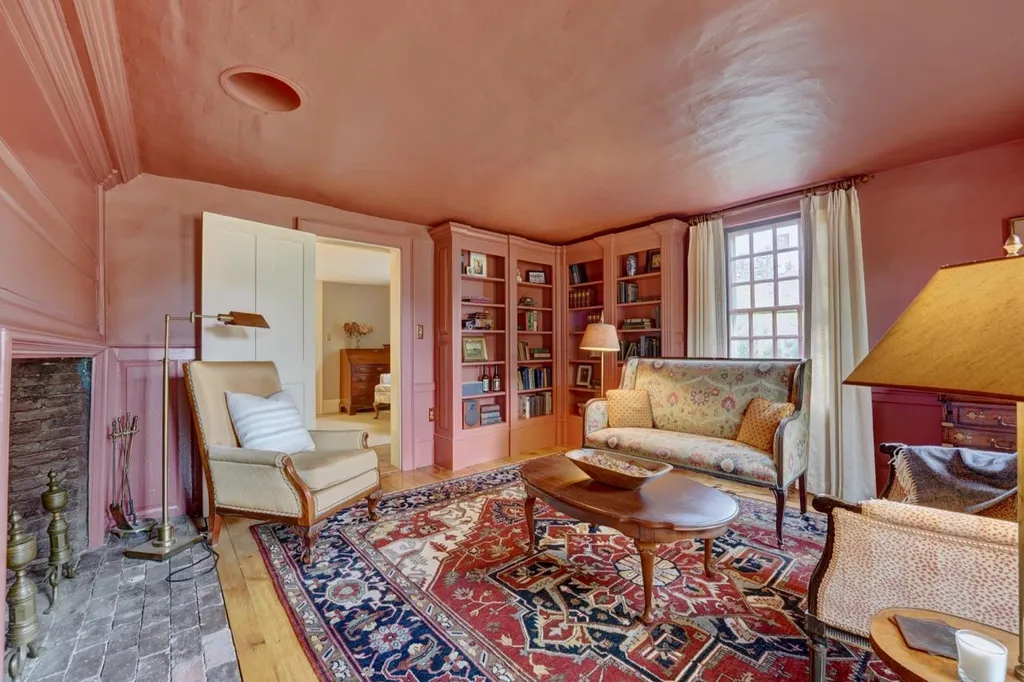 39 Thornell Road Newton NH 03858