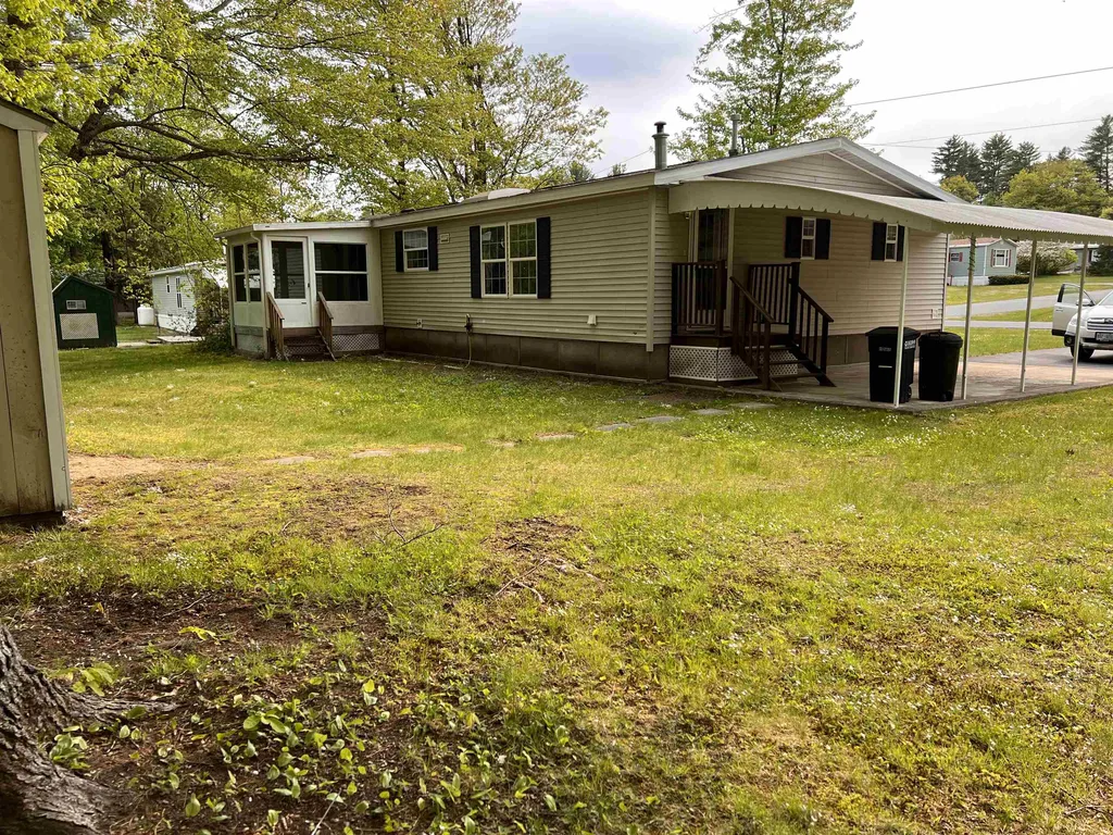41 Brandon Place Claremont NH 03743