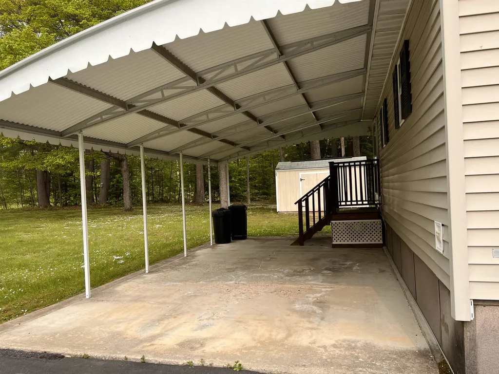 41 Brandon Place Claremont NH 03743