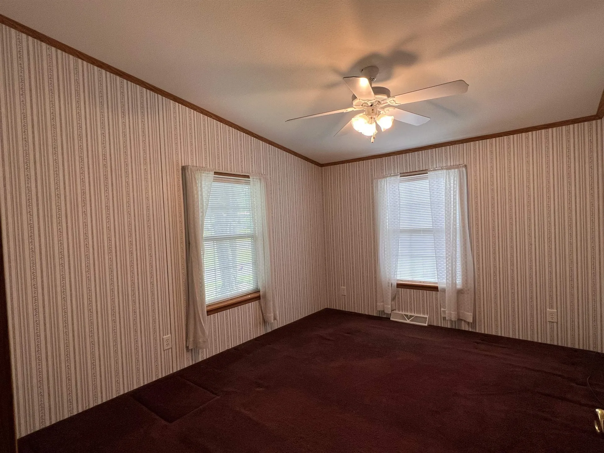 41 Brandon Place Claremont NH 03743