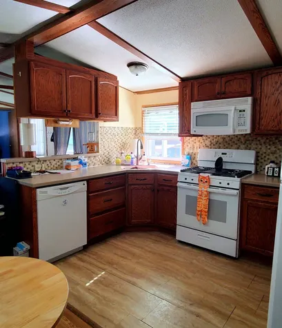 17 Pine Hill Road Tilton NH 03276