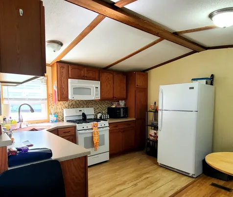 17 Pine Hill Road Tilton NH 03276