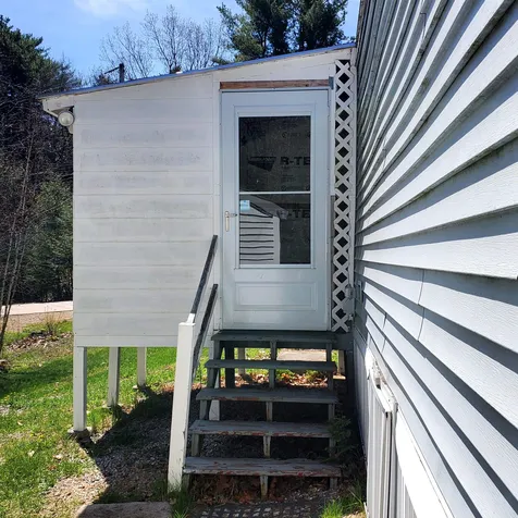17 Pine Hill Road Tilton NH 03276