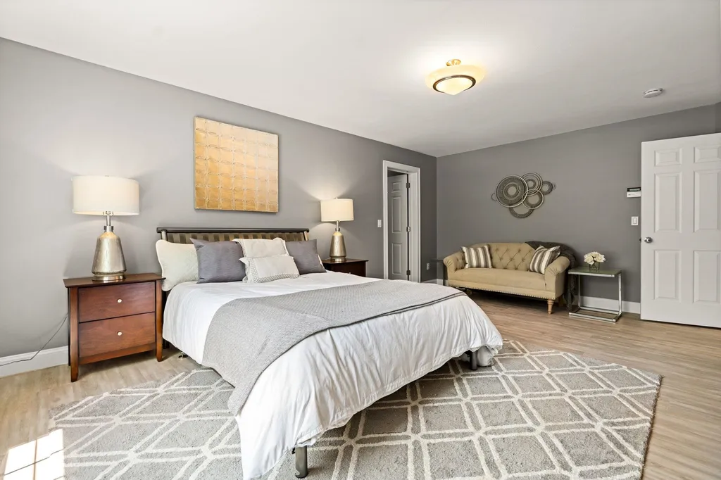 13 Welch Road Londonderry NH 03053