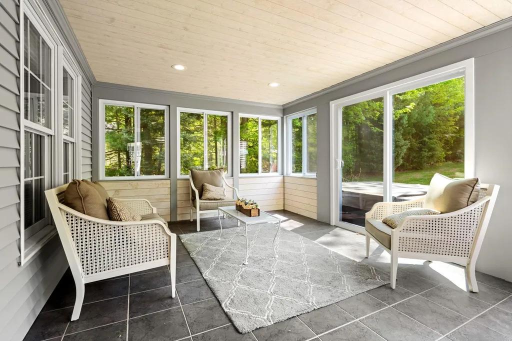 13 Welch Road Londonderry NH 03053