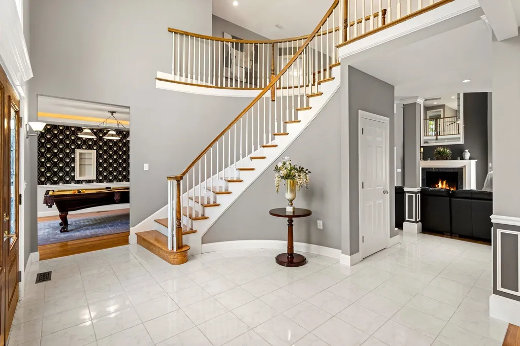 13 Welch Road Londonderry NH 03053