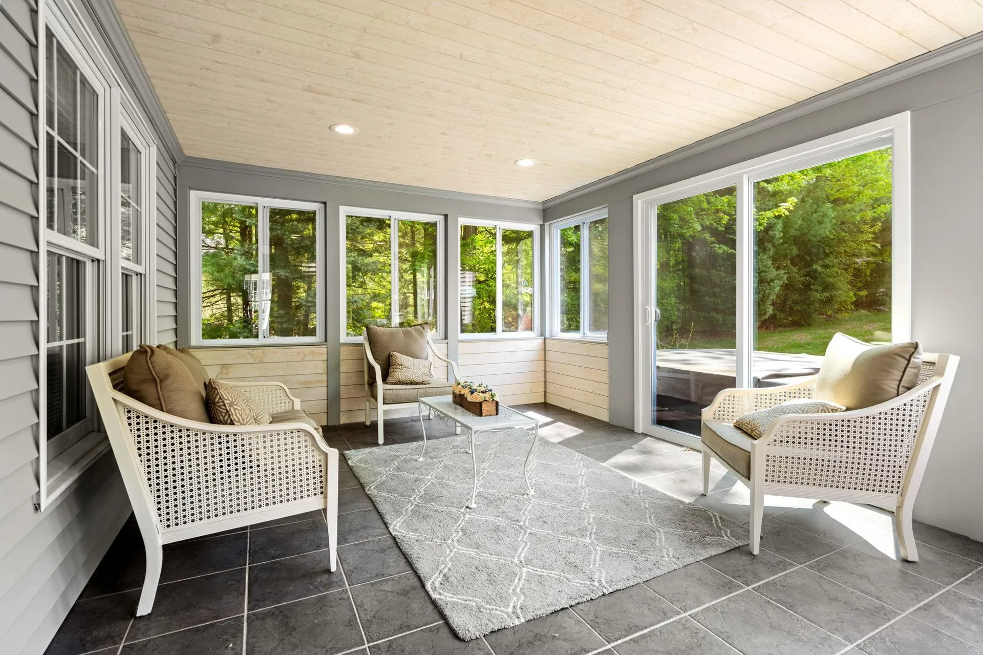 13 Welch Road Londonderry NH 03053