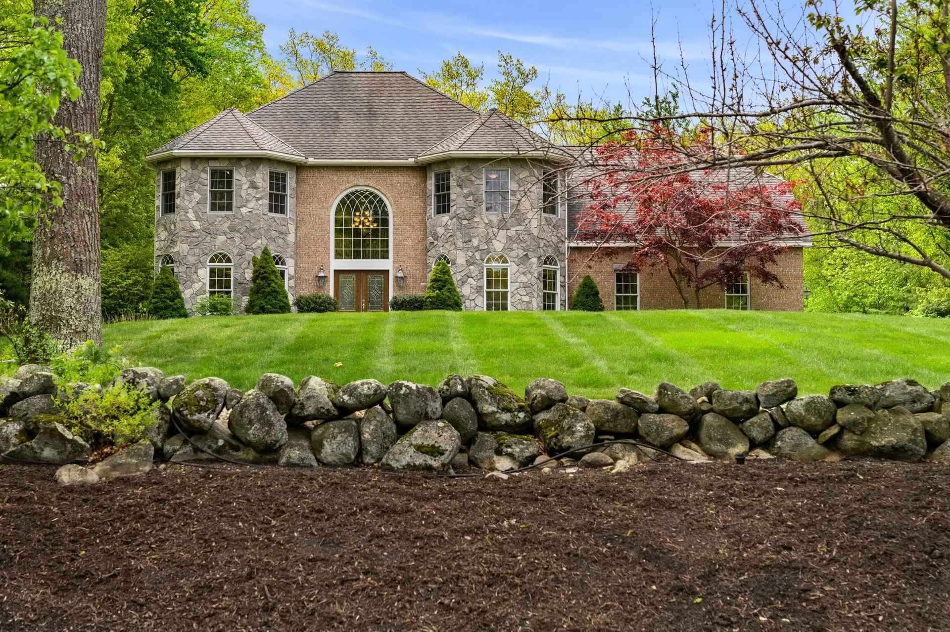 13 Welch Road Londonderry NH 03053