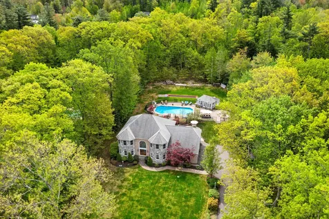13 Welch Road Londonderry NH 03053