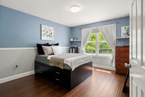 13 Welch Road Londonderry NH 03053