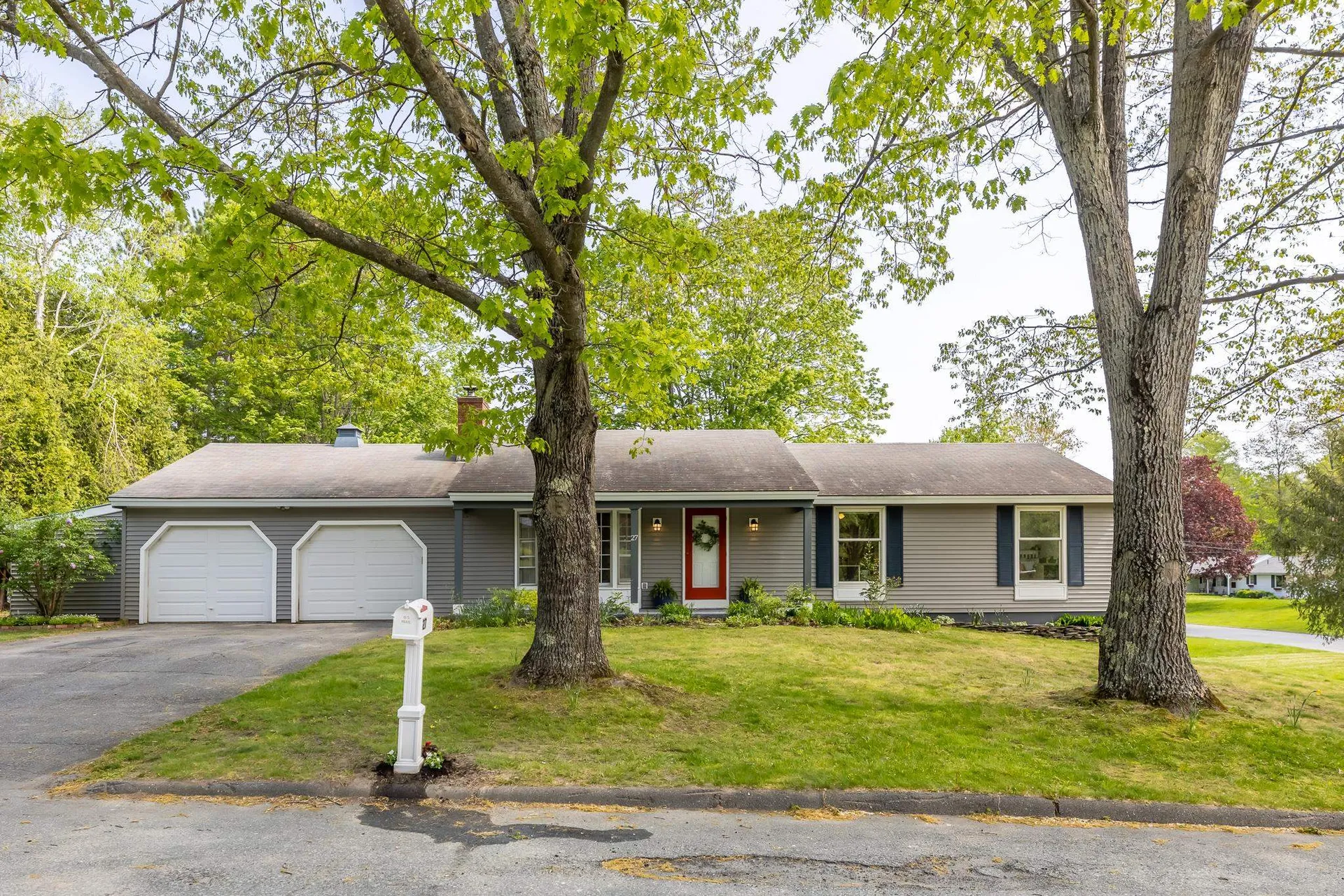27 Lash Road Lebanon NH 03784