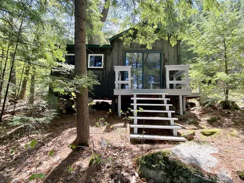 16 Hemlock Way Holderness NH 03245