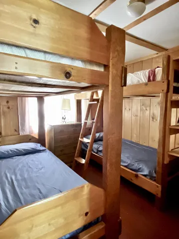 16 Hemlock Way Holderness NH 03245