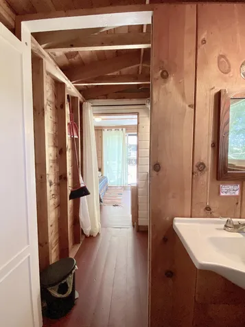 16 Hemlock Way Holderness NH 03245