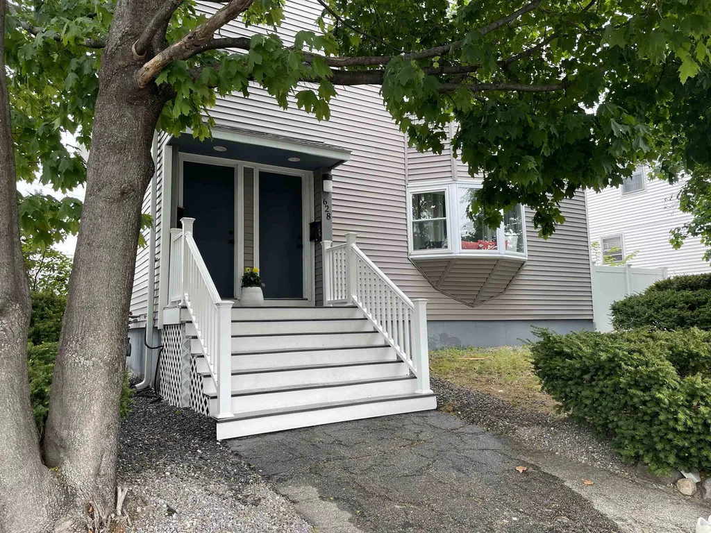 628 Green Street Manchester NH 03103