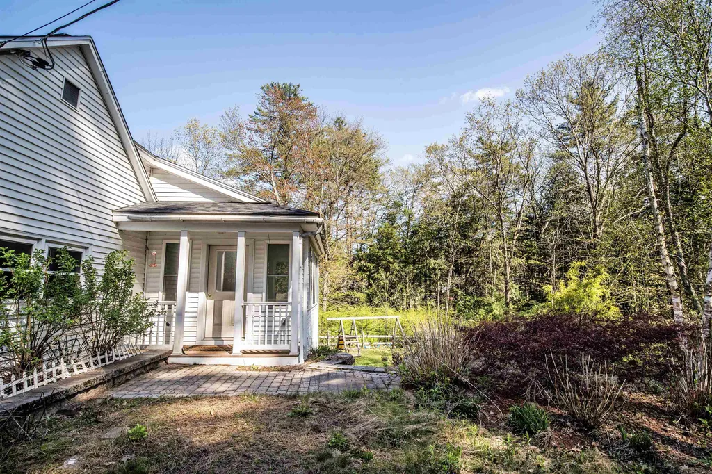 414 Deer Meadow Road Webster NH 03303