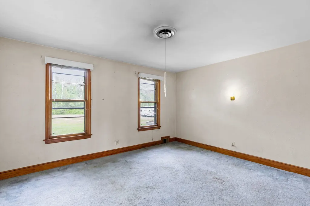 58 Eastern Avenue Rochester NH 03867