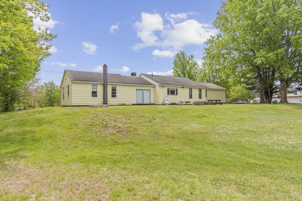 58 Eastern Avenue Rochester NH 03867