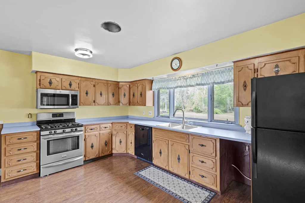 58 Eastern Avenue Rochester NH 03867