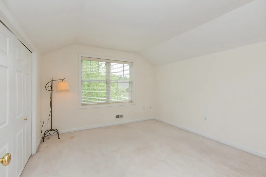 3 Meadowood Drive Exeter NH 03833