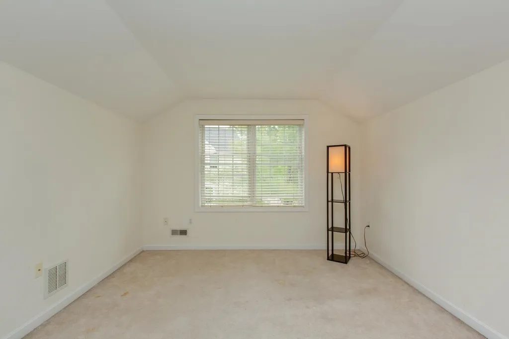 3 Meadowood Drive Exeter NH 03833