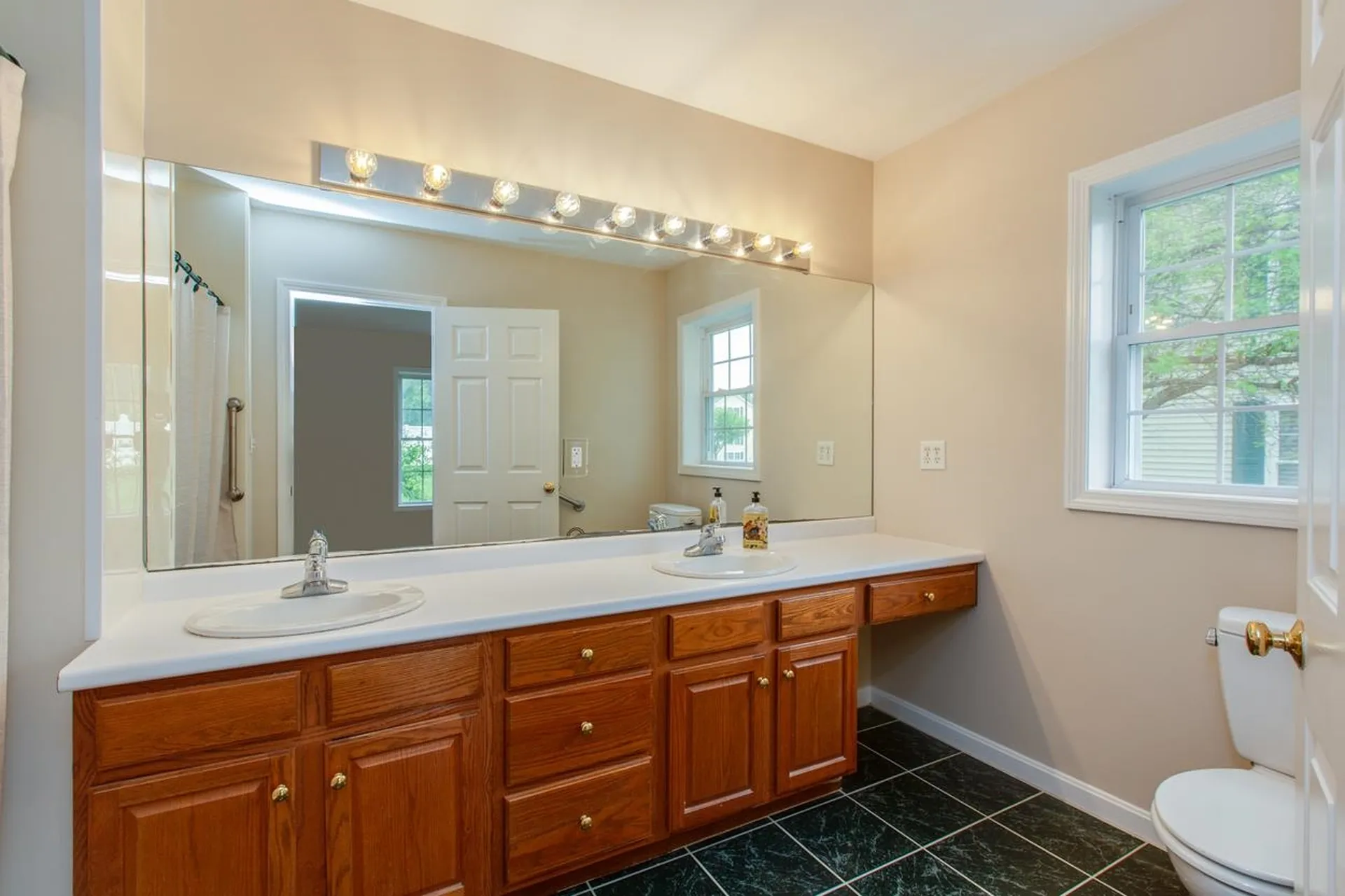 3 Meadowood Drive Exeter NH 03833