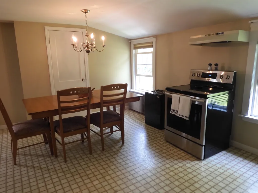 172 N. Policy Street Salem NH 03079