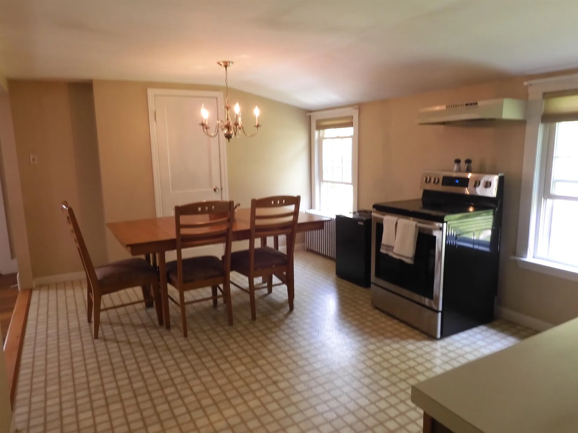 172 N. Policy Street Salem NH 03079