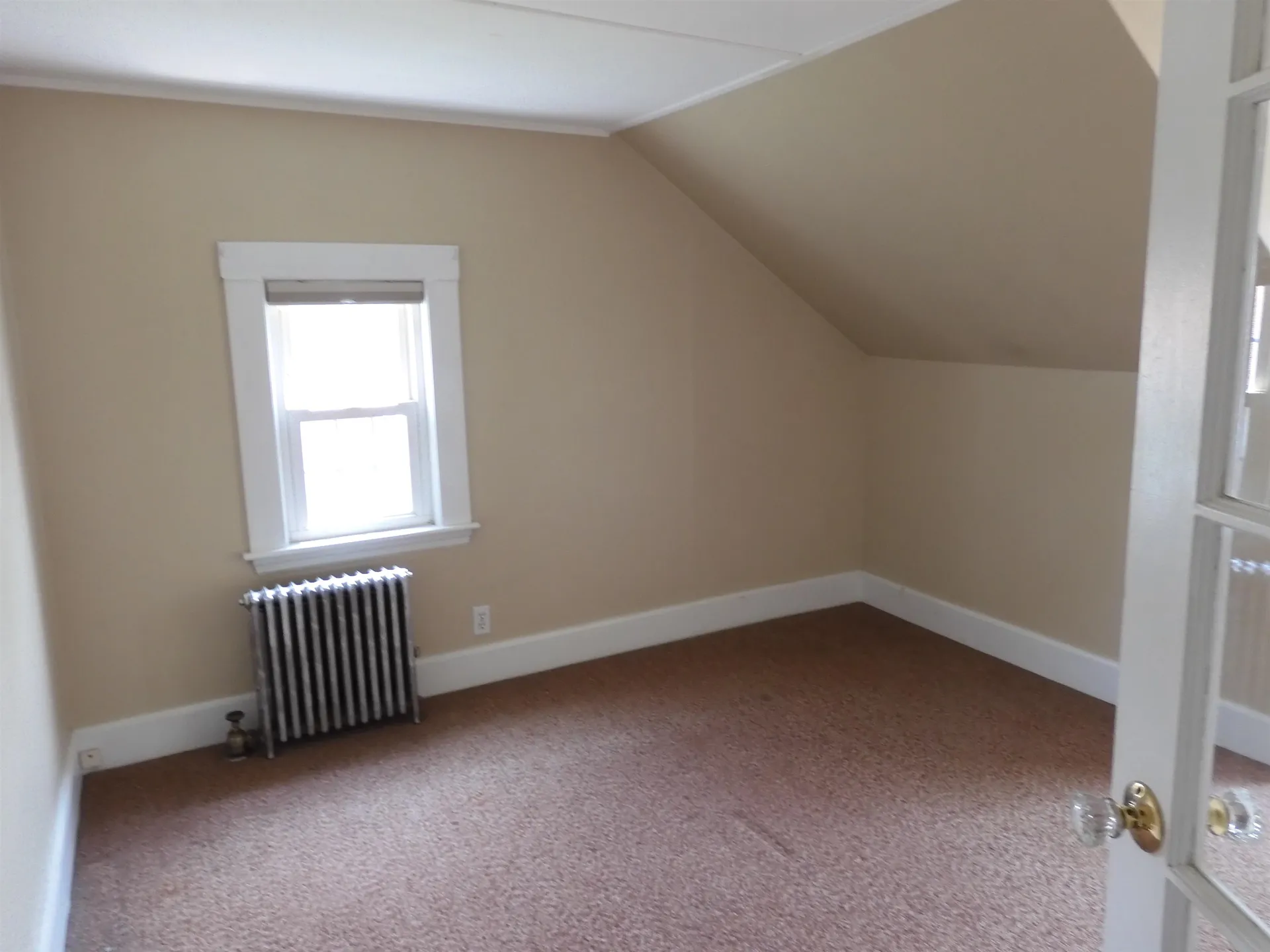 172 N. Policy Street Salem NH 03079