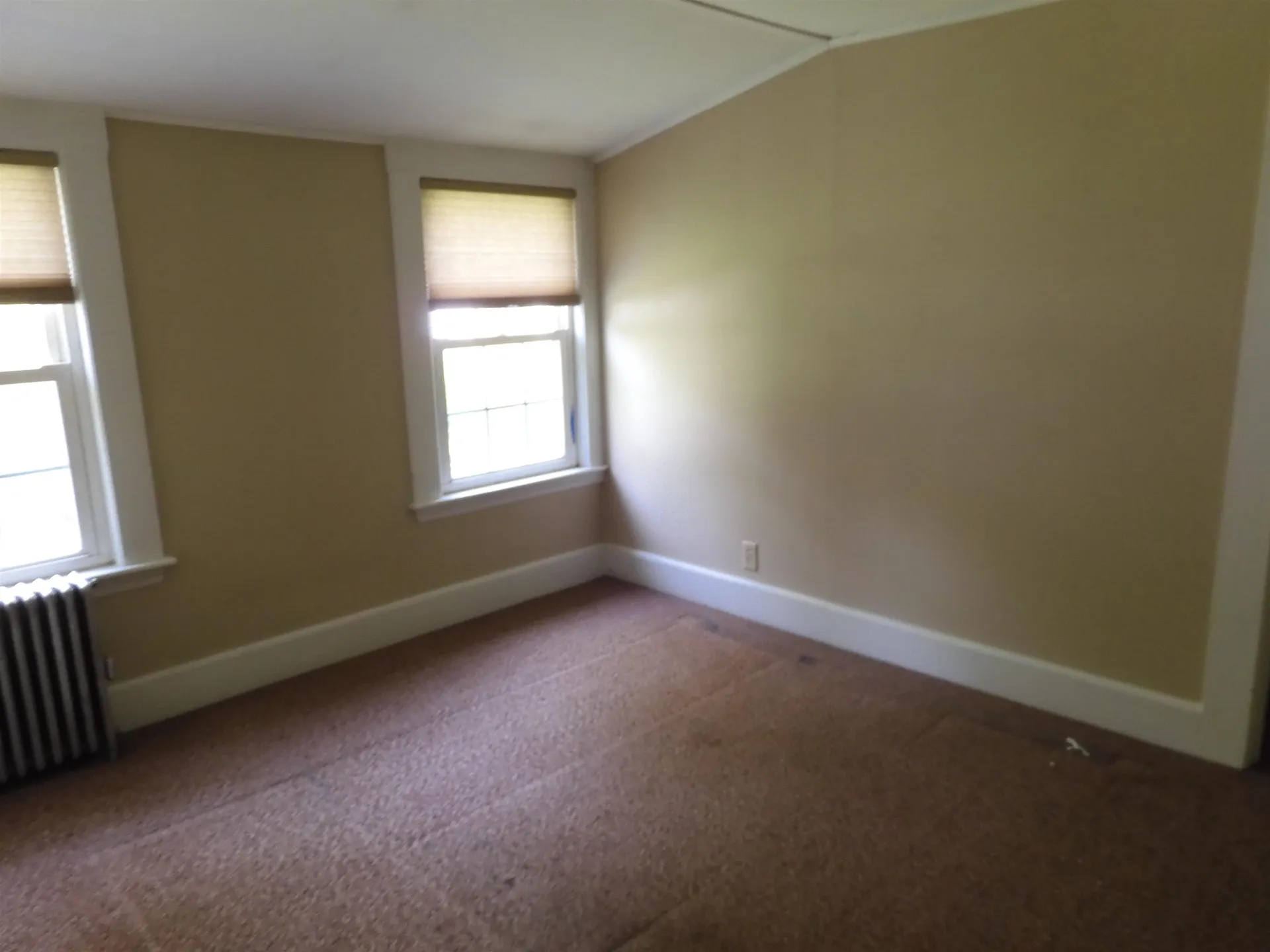 172 N. Policy Street Salem NH 03079