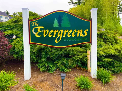 11 Sullivan Way Laconia NH 03246