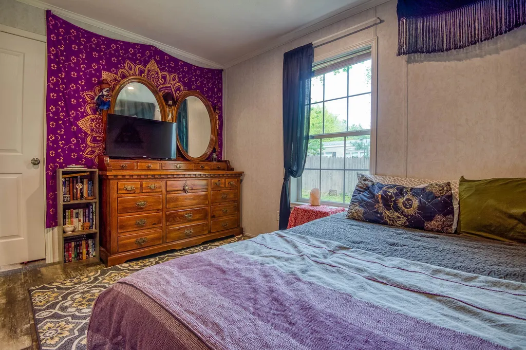 10 Fox Cross Lane Northwood NH 03261