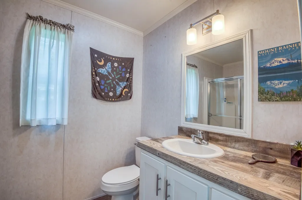 10 Fox Cross Lane Northwood NH 03261