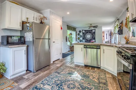 10 Fox Cross Lane Northwood NH 03261