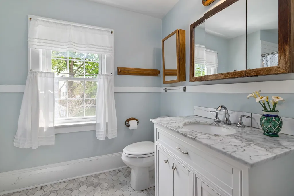 234 Aldrich Road Portsmouth NH 03801