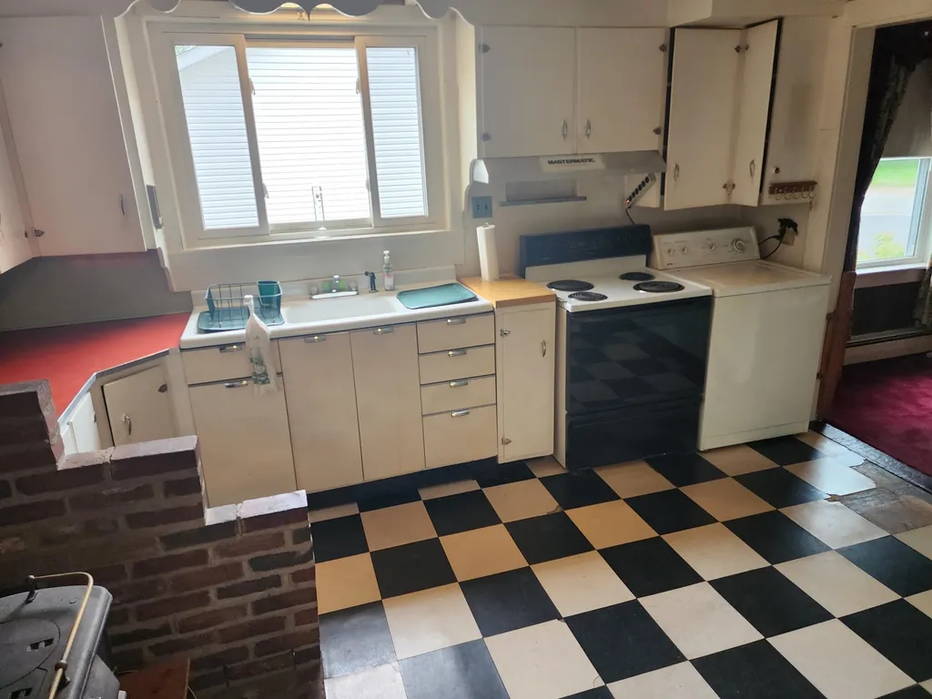 24 Margerie Street Concord NH 03303