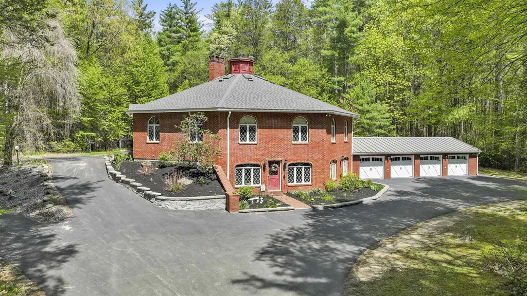 5 Birch Road Newton NH 03858