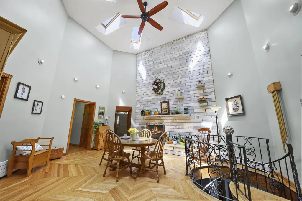 5 Birch Road Newton NH 03858