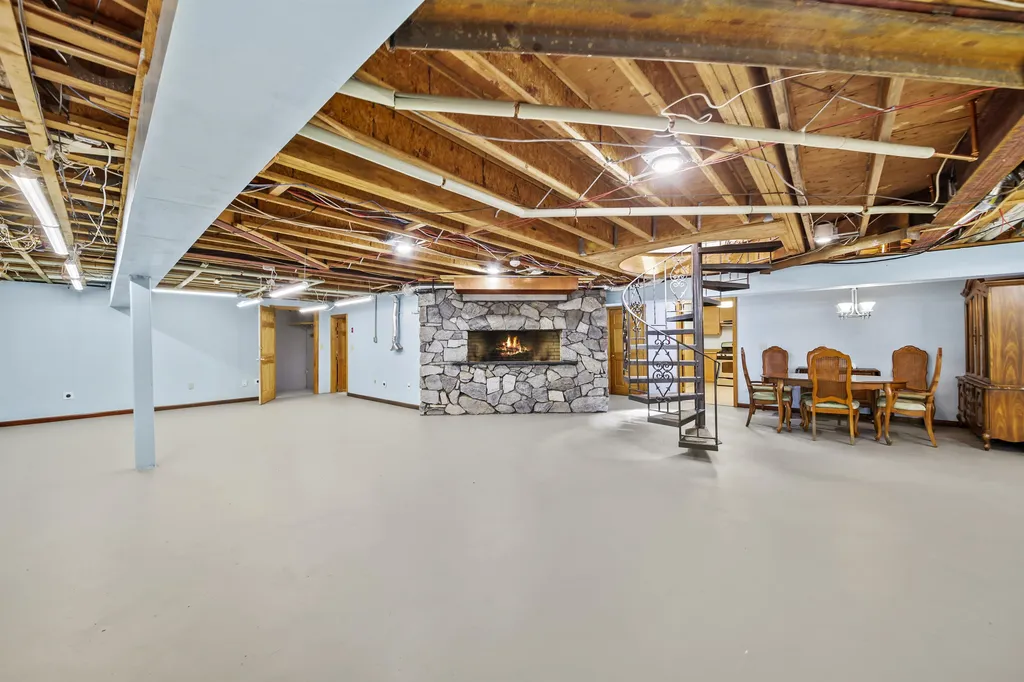 5 Birch Road Newton NH 03858