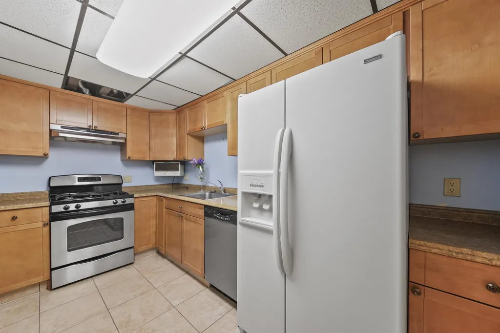 5 Birch Road Newton NH 03858