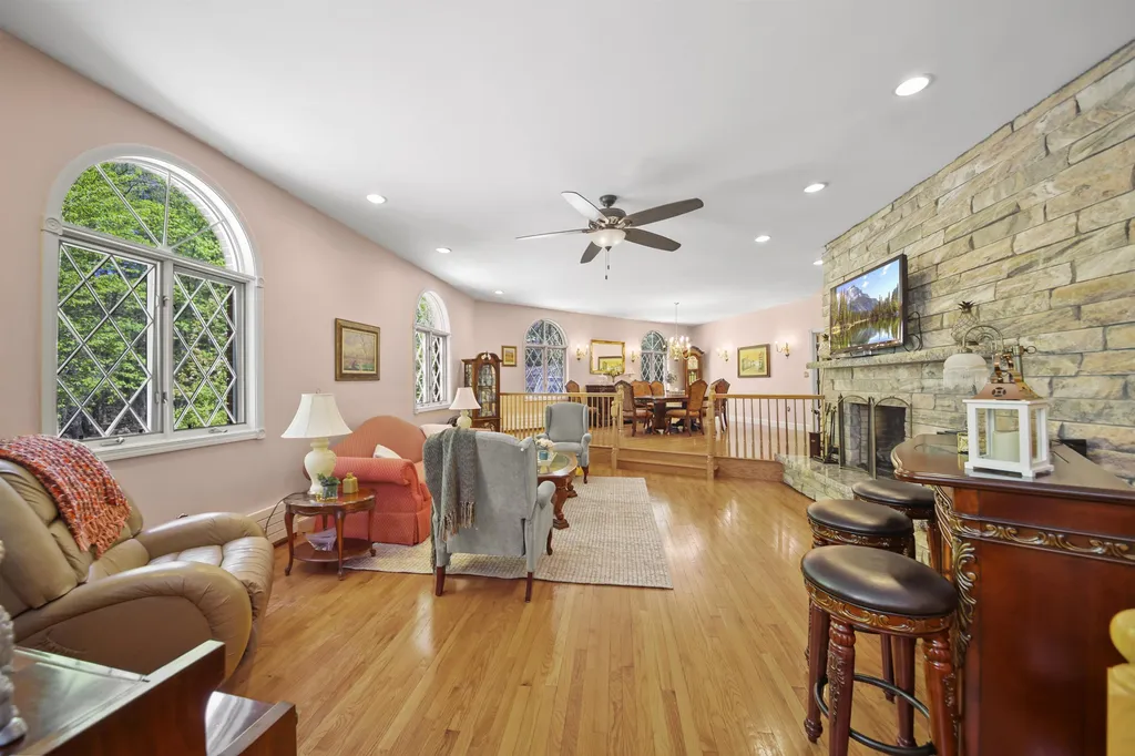 5 Birch Road Newton NH 03858