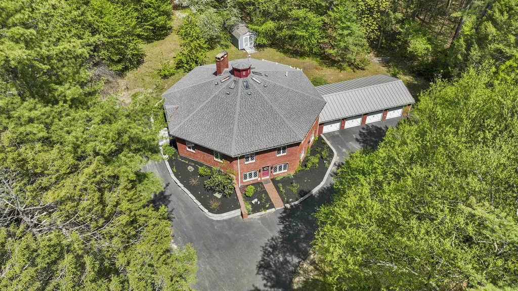 5 Birch Road Newton NH 03858