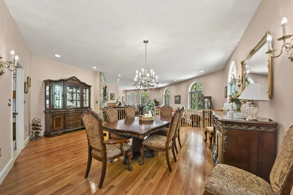 5 Birch Road Newton NH 03858